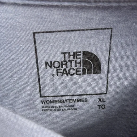 Women's THE NORTH FACE Blue Short Sleeve T-Shirt NWOT Size XL - Picture 4 of 9